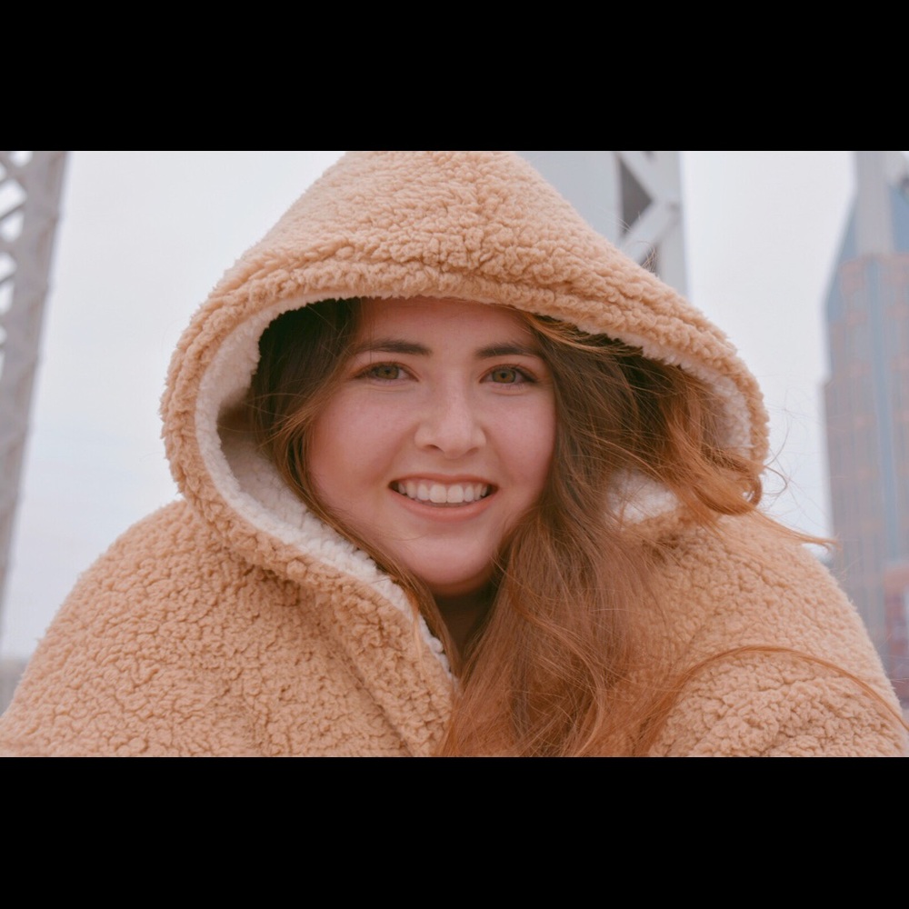 Meet your Posher, Anna